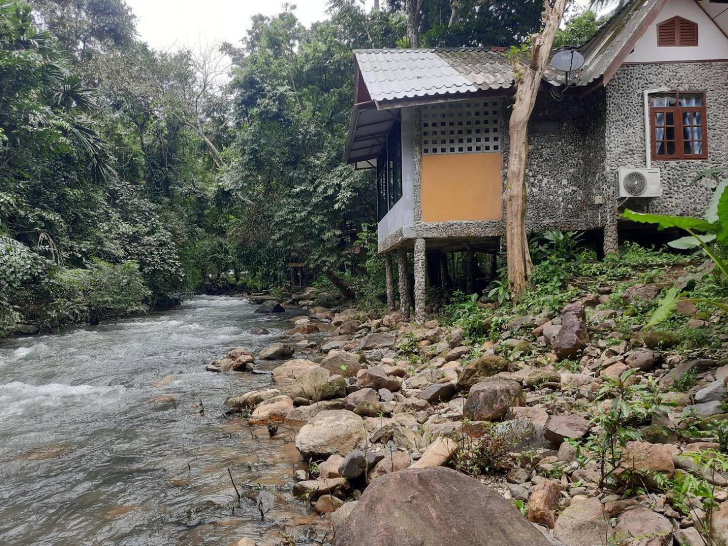 Tree Tops River Huts Khao Sok National Park 외부 사진